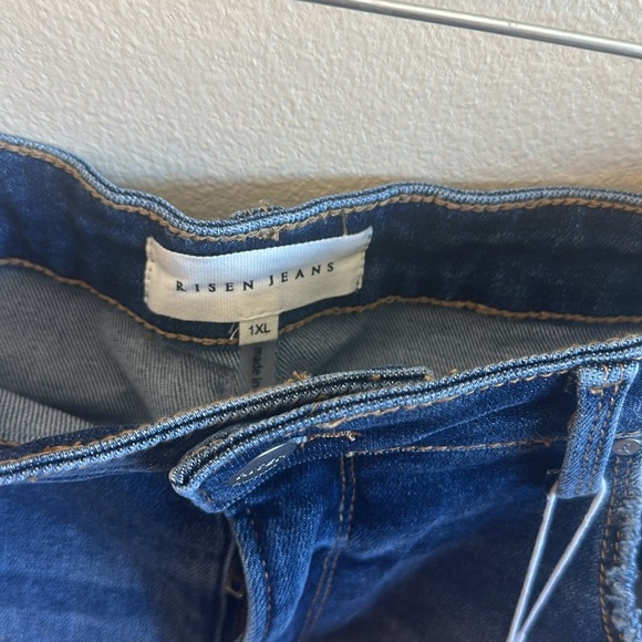 Risen High Rise Shorts Dark Wash Womens Size 1XL Distressed - Picture 10 of 15